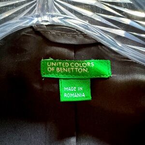 Benetton 3 season dress suit. Gray, blue pin stripe. Sz10. Prettier than pics!